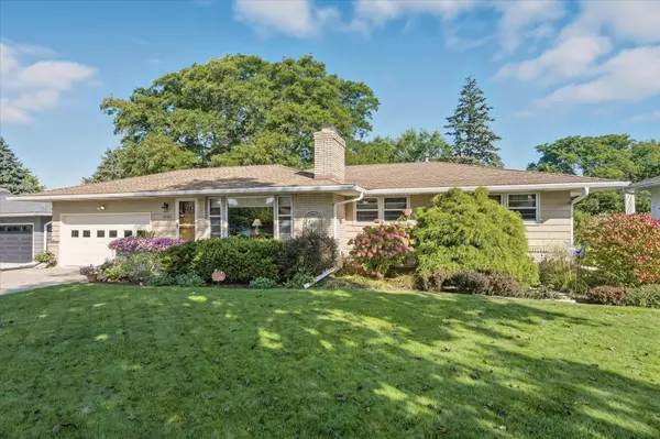 Roseville, MN 55113,1465 Woodlynn AVE