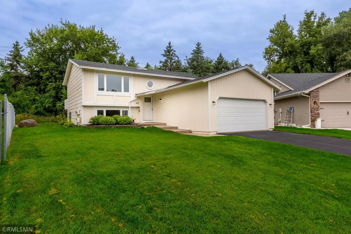 Eagan, MN 55122,4811 Shevlin CT
