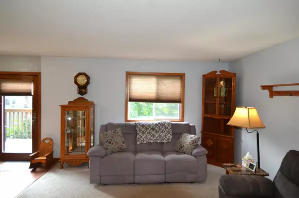 Kasson, MN 55944,303 8th AVE NE