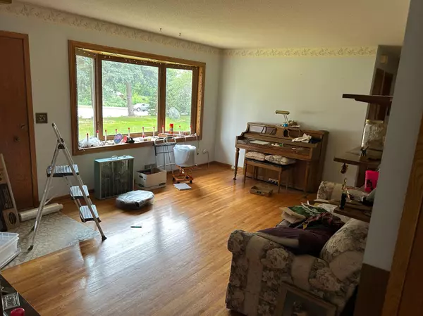 Eagan, MN 55122,4255 Pilot Knob RD