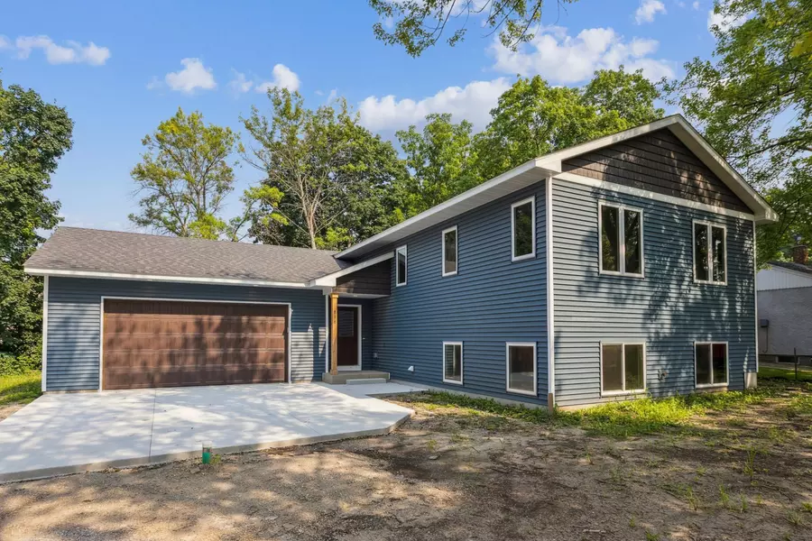 816 7th AVE, Howard Lake, MN 55349