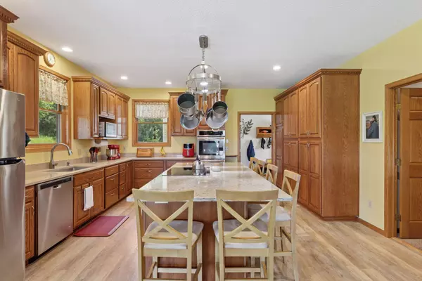River Falls, WI 54022,241A Glen CIR
