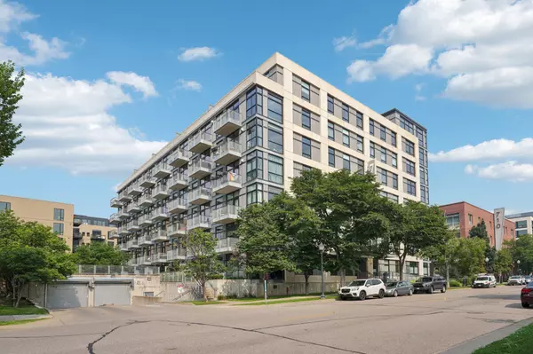 Minneapolis, MN 55401,720 N 4th ST #109