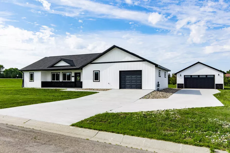 106 Pheasant ST, Audubon, MN 56511