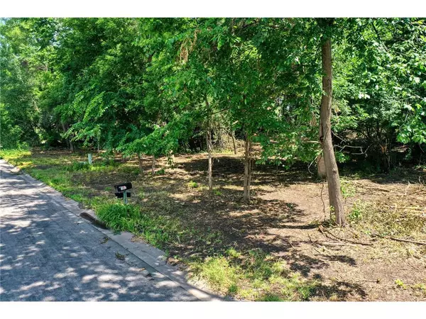 Forest Lake, MN 55025,TBD 9th ST SW