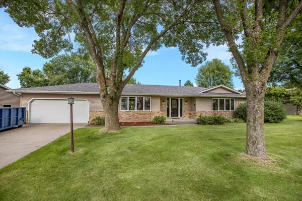 545 Spruce ST, Paynesville, MN 56362