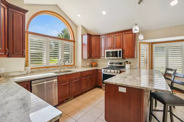 Woodbury, MN 55125,1438 Corral LN