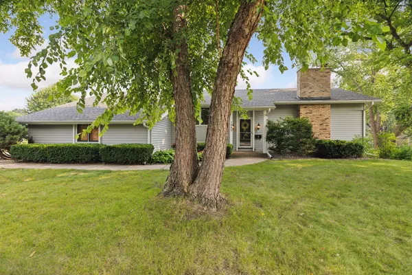 Golden Valley, MN 55427,1945 Kelly DR