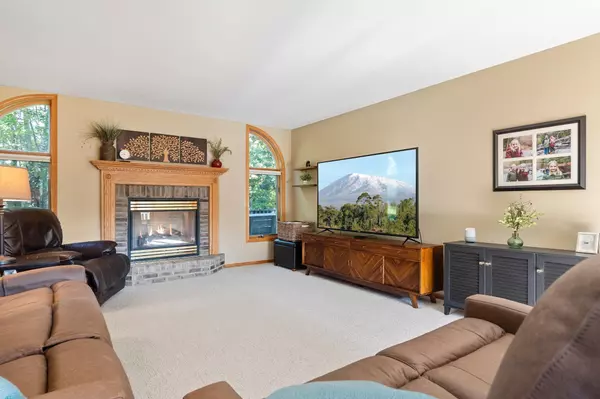 Alexandria, MN 56308,2600 Le Homme Dieu VW NE