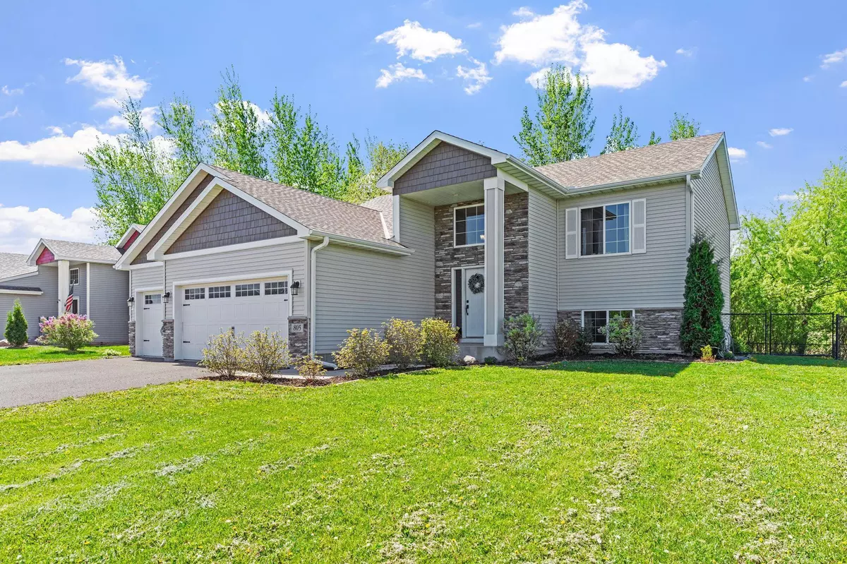Waverly, MN 55390,805 Cologne LN