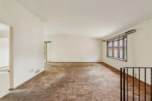 Columbia Heights, MN 55421,1158 Borealis LN NE