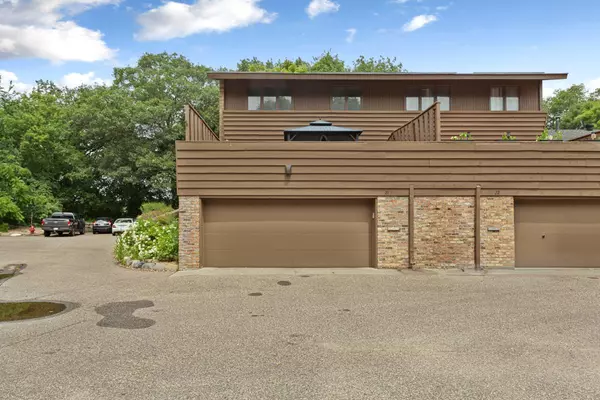 Burnsville, MN 55337,21 Walden ST