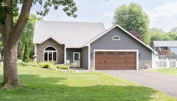 9103 Jasmine AVE S, Cottage Grove, MN 55016