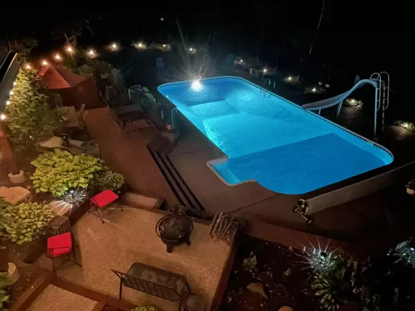 Minnetonka, MN 55345,15075 Highland TRL