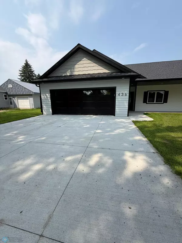 Wyndmere, ND 58081,436 4th ST