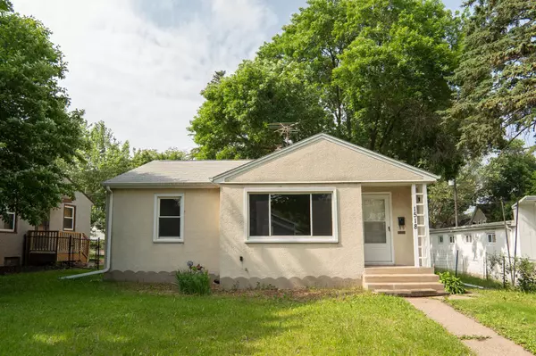 1518 4th ST N, South Saint Paul, MN 55075