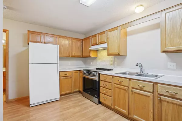 Oakdale, MN 55128,7062 48th ST N