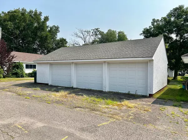 Brainerd, MN 56401,418 S 9th ST