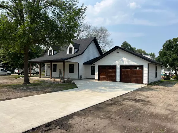 Geneva, MN 56035,309 Central AVE S