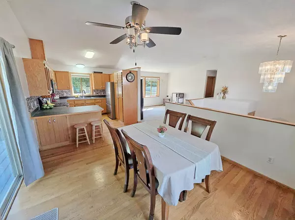 Cambridge, MN 55008,830 Dellwood ST S