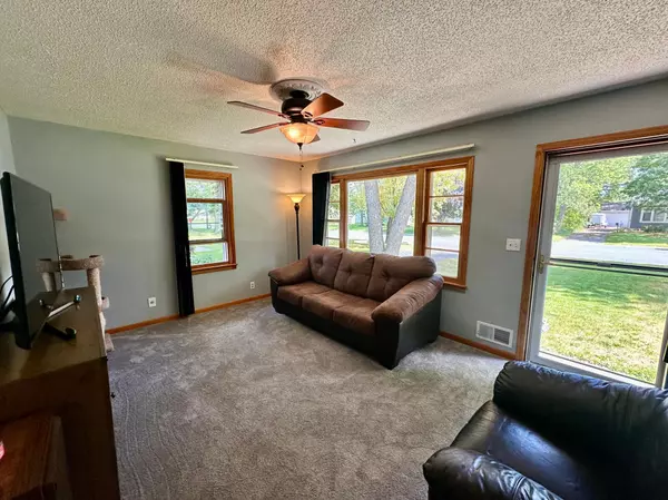 Shakopee, MN 55379,742 Shumway ST S