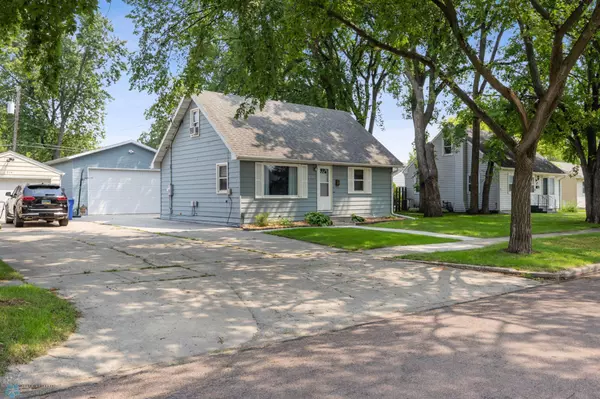 Fargo, ND 58103,818 19th ST S