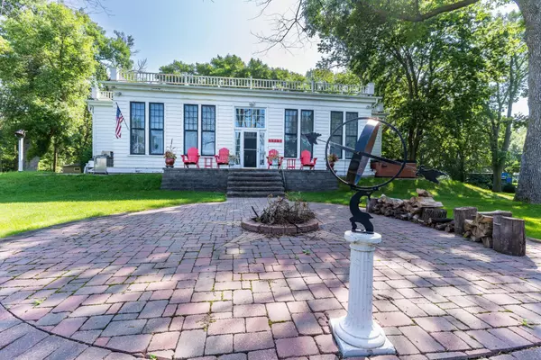 Alexandria, MN 56308,4974 Interlachen DR NE