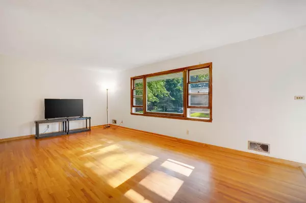 Inver Grove Heights, MN 55076,7450 Clayton AVE