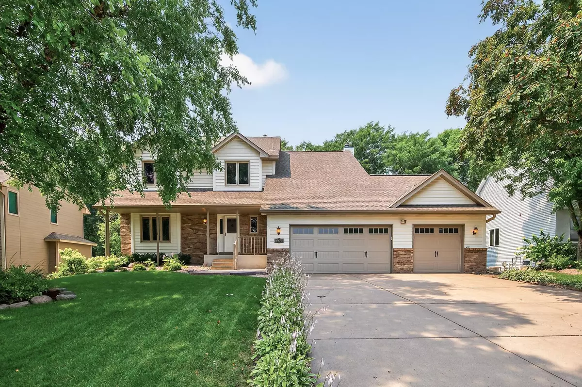 Maple Grove, MN 55311,8825 Comstock CT