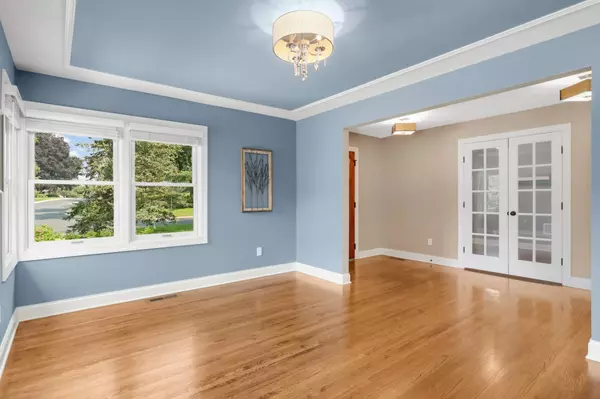 Golden Valley, MN 55416,4545 Douglas AVE