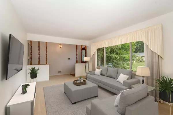 Shoreview, MN 55126,270 Demar AVE