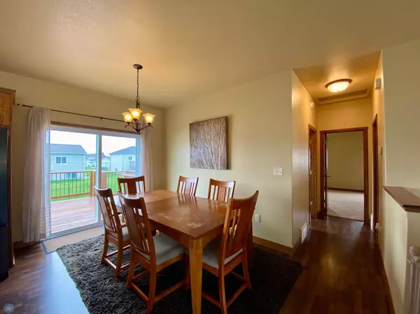 Fargo, ND 58104,4742 47th AVE S