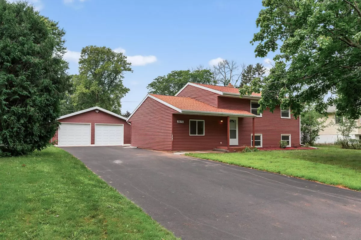 White Bear Lake, MN 55110,3675 Prairie RD