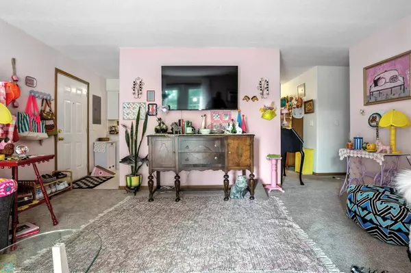 West Fargo, ND 58078,418 6th ST E #5