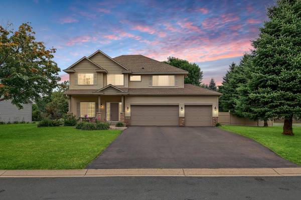 1895 Omega DR, Shakopee, MN 55379