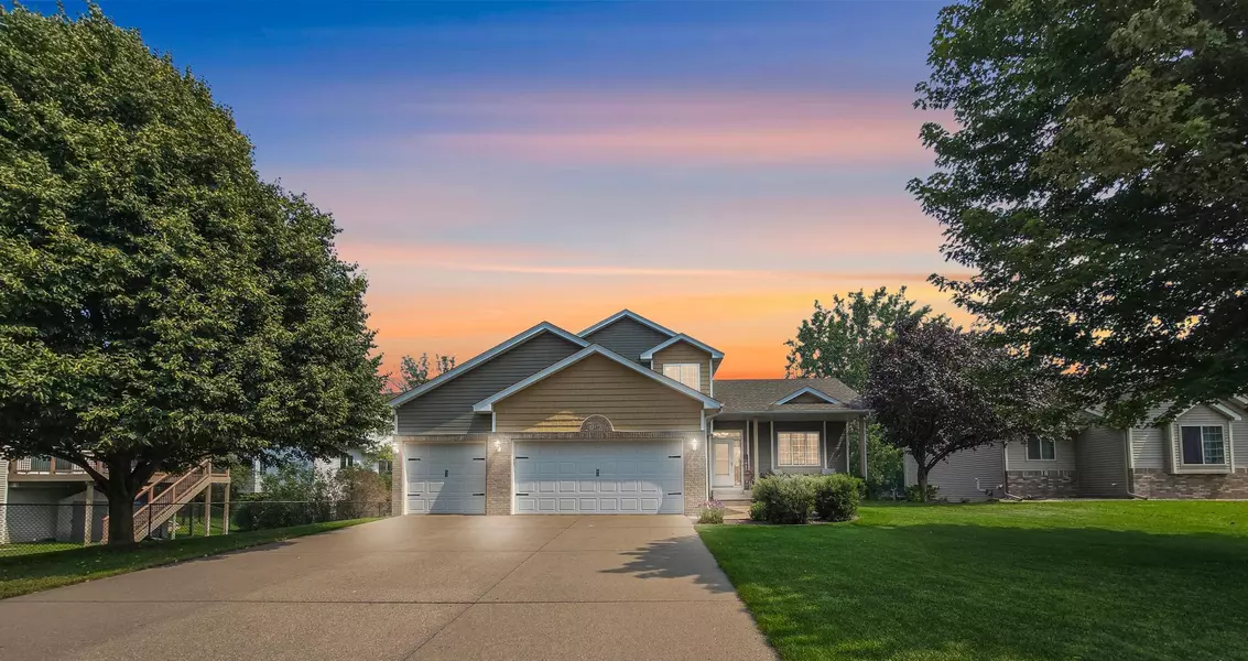 15801 Drake ST NW, Andover, MN 55304