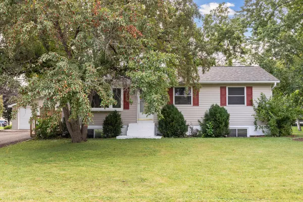 Maple Grove, MN 55369,9880 Cottonwood LN N