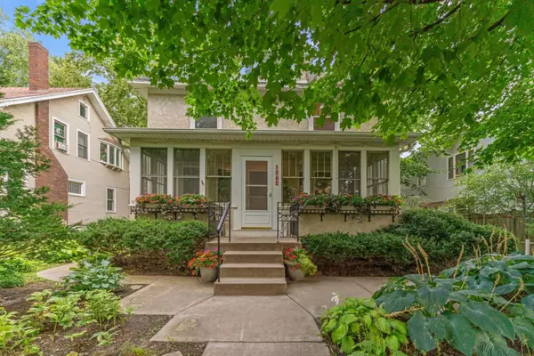 1374 Raymond AVE, Saint Paul, MN 55108