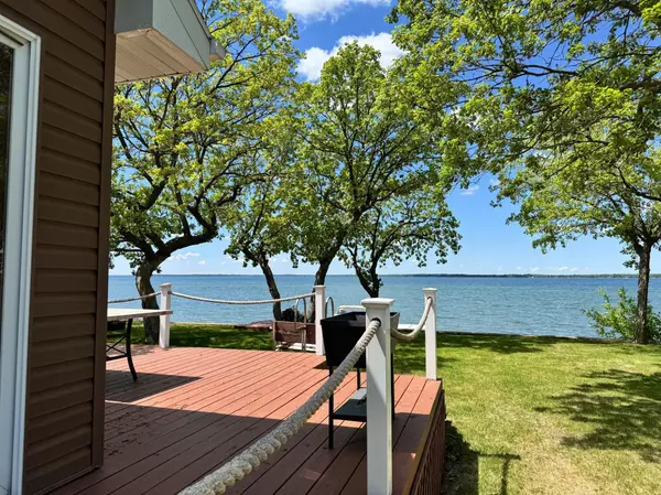 Ottertail, MN 56571,145 Bay View RD