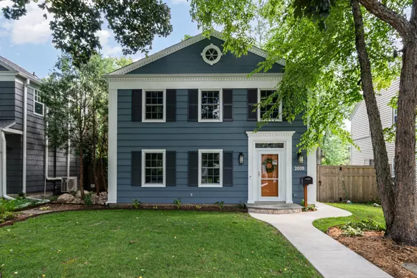 2038 Pinehurst AVE, Saint Paul, MN 55116