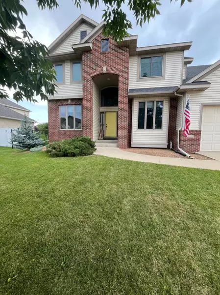 1976 Century Valley LN NE, Rochester, MN 55906
