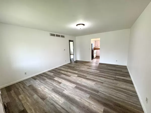 Stewartville, MN 55976,502 1st ST W