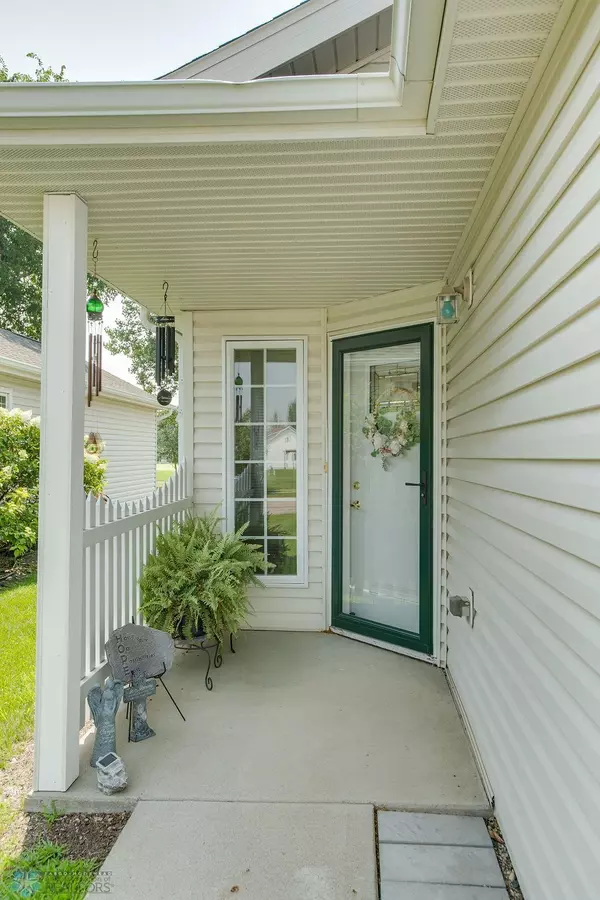Moorhead, MN 56560,2917 35th ST S