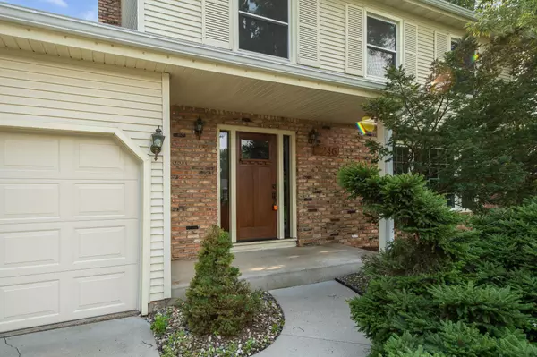 White Bear Lake, MN 55110,2246 Thomas LN