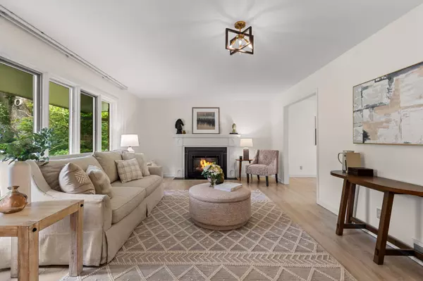Edina, MN 55439,6521 Gleason RD