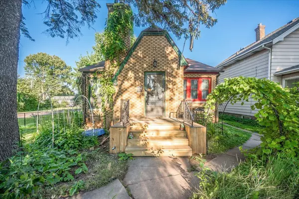 Superior, WI 54880,2202 Missouri AVE