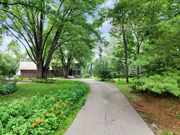 6524 Aster CIR, Victoria, MN 55331