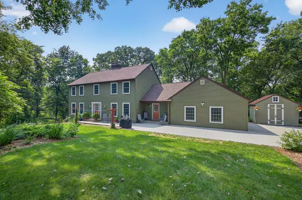 2040 Summit DR NE, Rochester, MN 55906