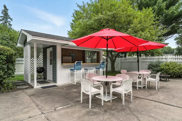 Maple Grove, MN 55369,9001 Chesshire LN N