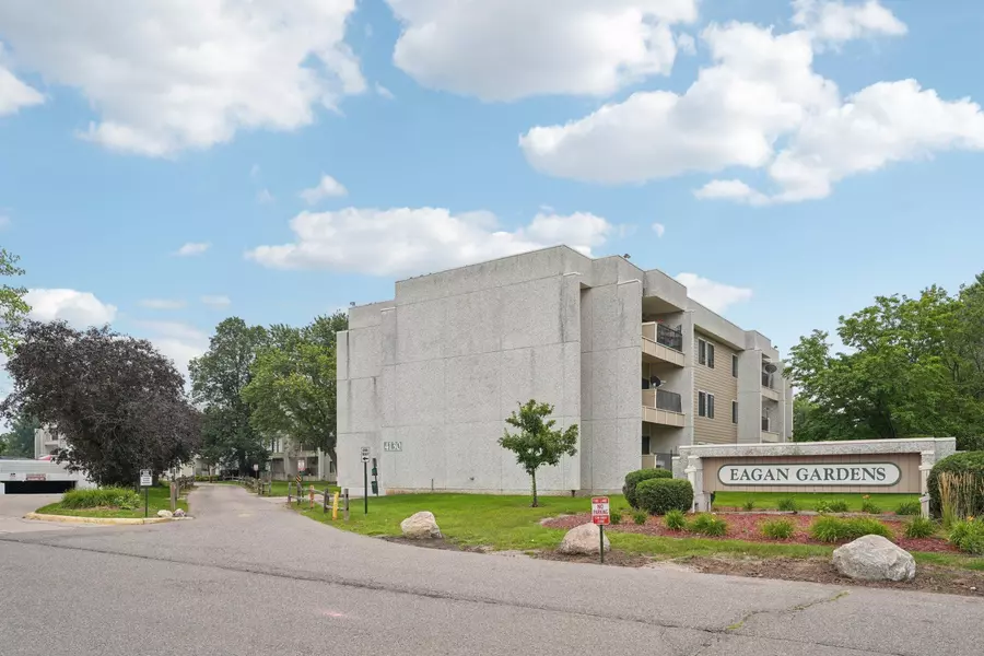4130 Rahn RD #308, Eagan, MN 55122